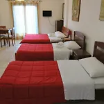 公寓 卡里斯蒂旅馆 *