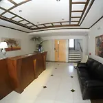 卡里斯蒂旅馆