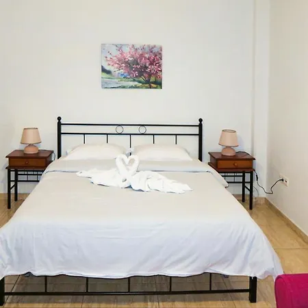 Kallisti Apartment