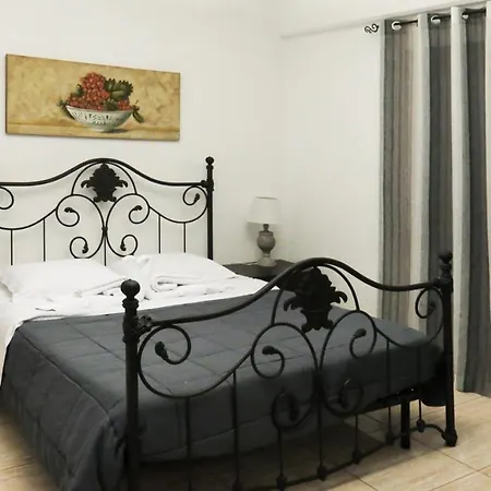 Kallisti Apartment