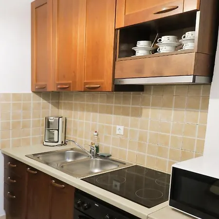 Kallisti Apartment *