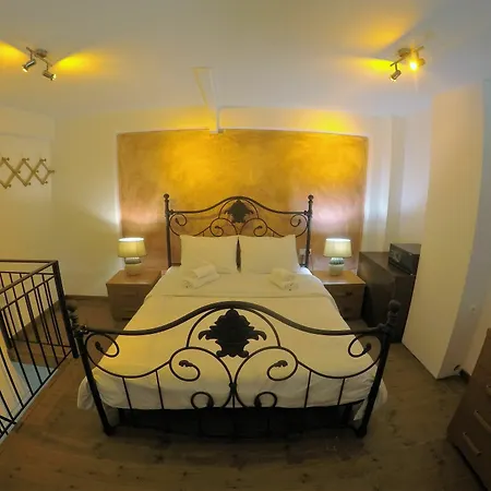 Kallisti Apartment Skiathos Town