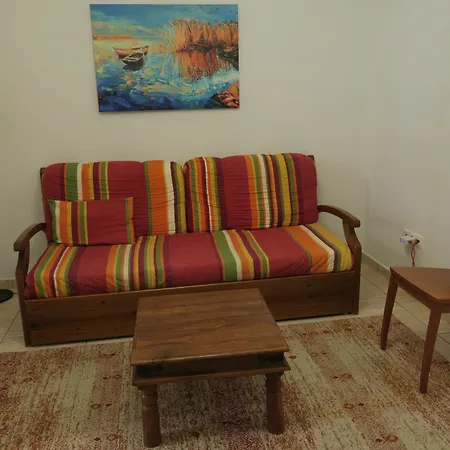 Apartment Kallisti *